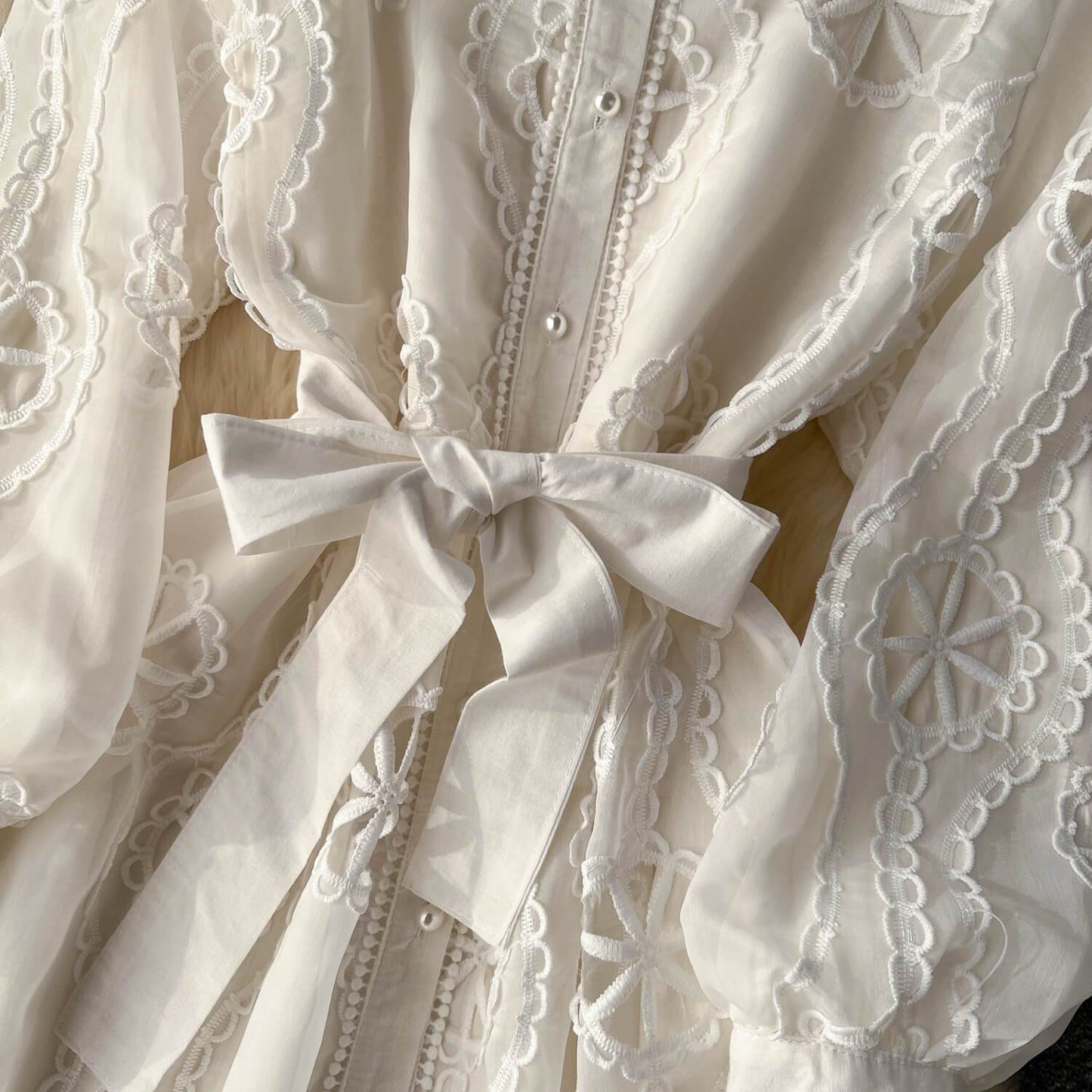 Wholesale 2024 Spring New Embroidered Hollow Flower Single-breasted Slim-fit Medium Bubble Sleeve Women's Clothing