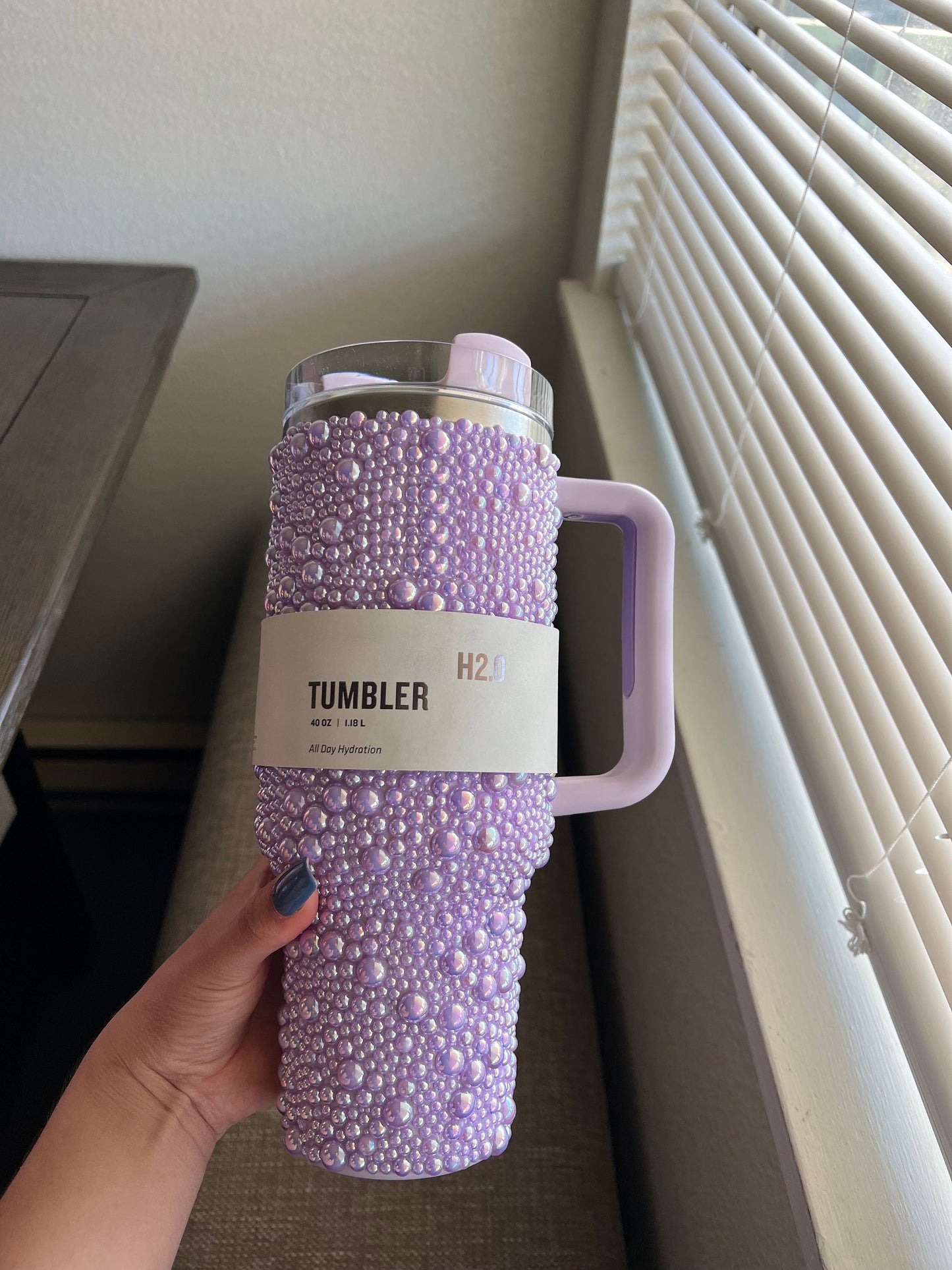 Factory Hot Sale Personal Custom Logo Handmade Pearl 40 Oz Rhinestone Valentine Wine Glass Color Lead-free Pearlescent Mug Mug