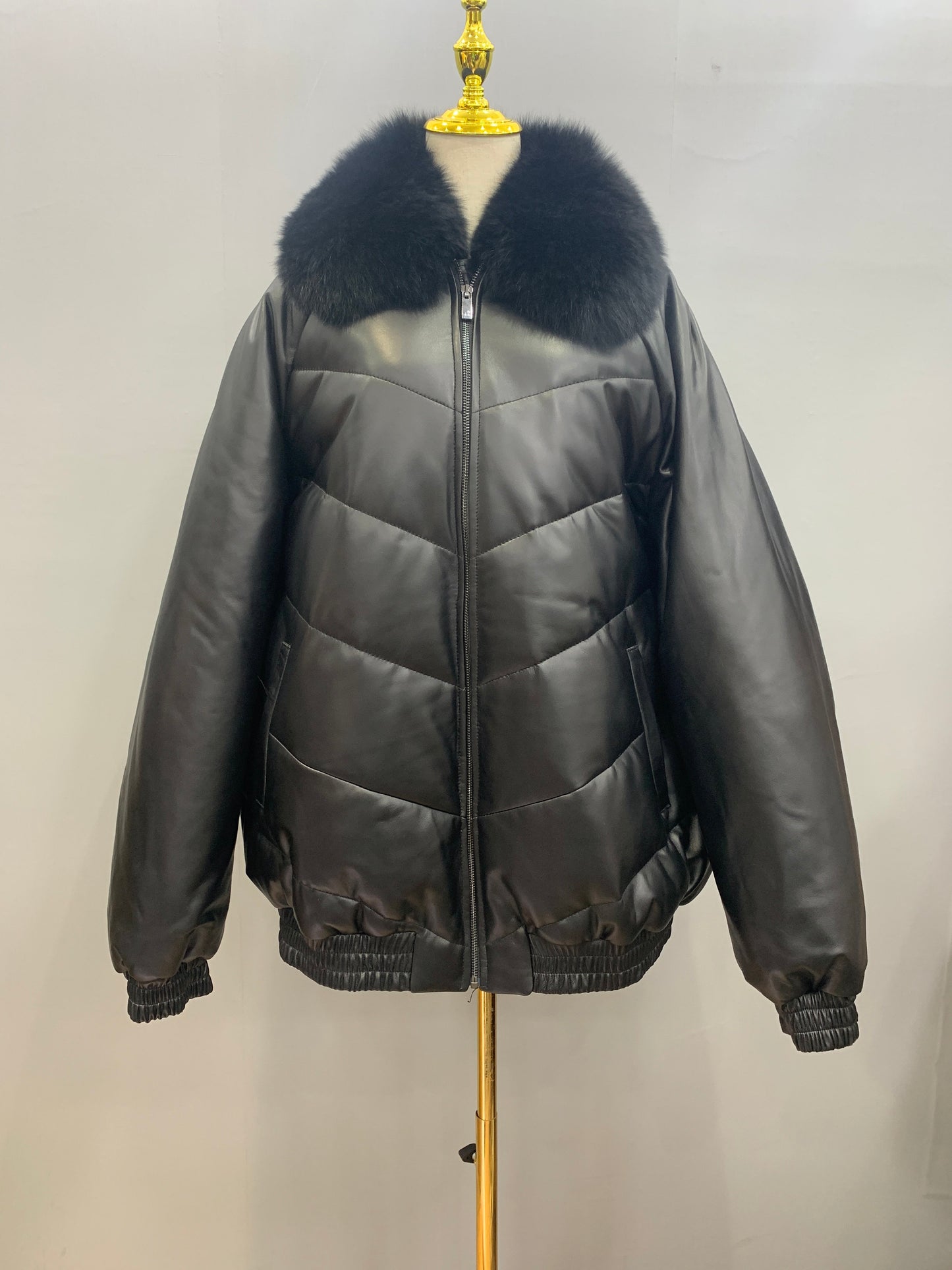 2021 Latest Men's High Custom Bomber Black Real Fox Fur Collar High Grade Duck Down With Black Real Sheepskin Jacket