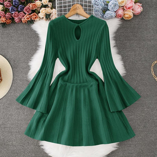 Hepburn Style Women's Long Sleeve Waist Tight Knit Dress Elegant Autumn And Winter French Dress Simple Three-dimensional Pattern