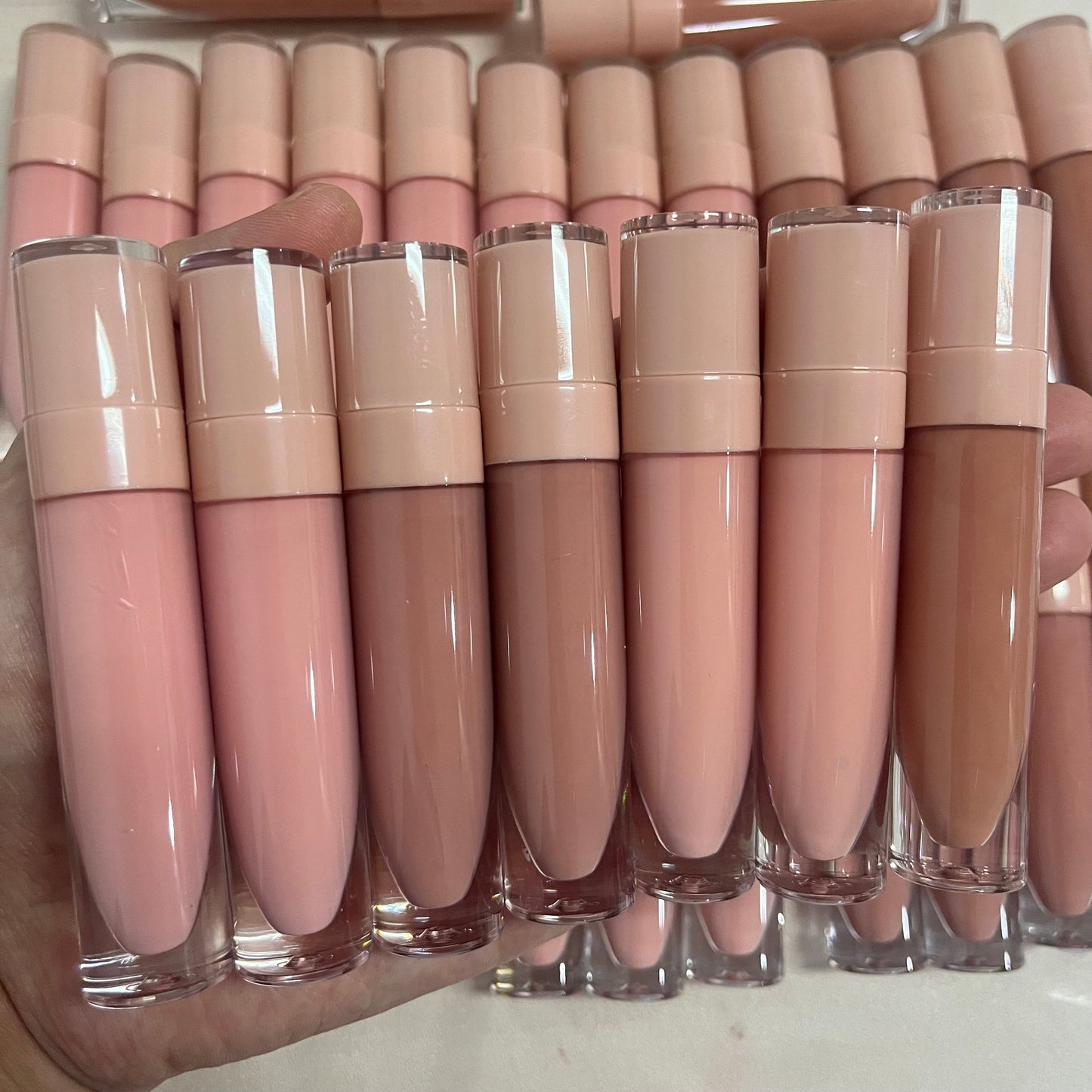 Custom Plump Gloss Lip Gloss Nude Brown Lip Gloss Transparent Glitter Lip Gloss Private Label
