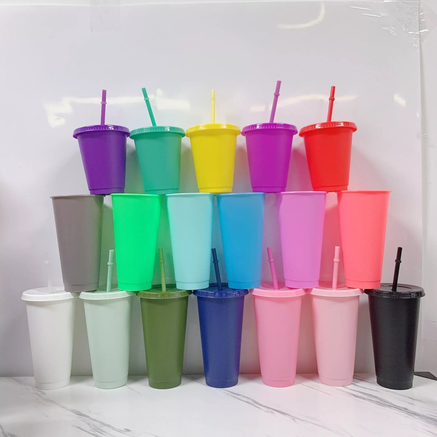 Hot Sale Bisphenol A Free Reusable Drinking Cold Cup 16 Oz/24 Oz Polypropylene Frosted Plastic Cup With Lid And Straw