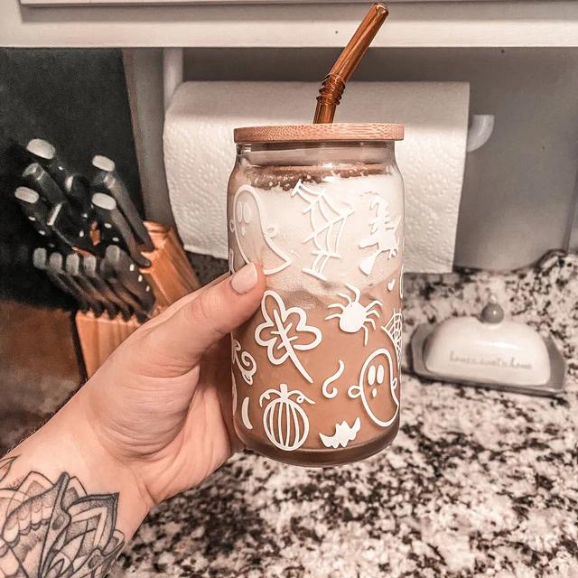UV Printing 16 Oz 20 Oz 25 Oz Soda Beer Can Shaped Glass Juice Milk Drinking Glass With Bamboo Lid And Straw For Christmas